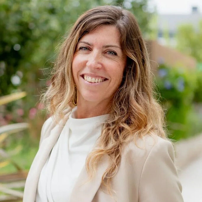 lidia@grupliving.com