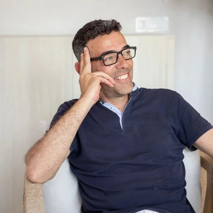 xavi@livingsitges.com